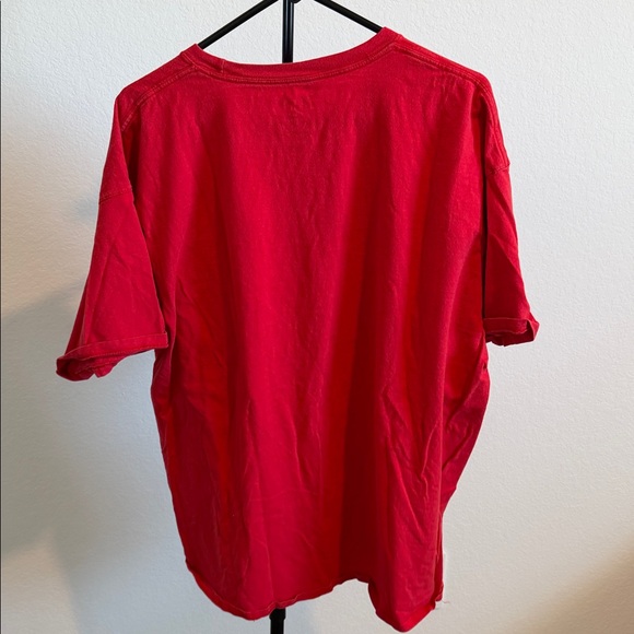 🌿 Champion Vibrant Red Short Sleeve Tee - Picture 4 of 4